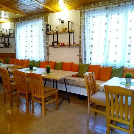 Michel فندق بانسكو